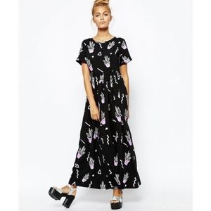 Lazy Oaf Pot Plant Print Short Sleeve Maxi Dress Black M